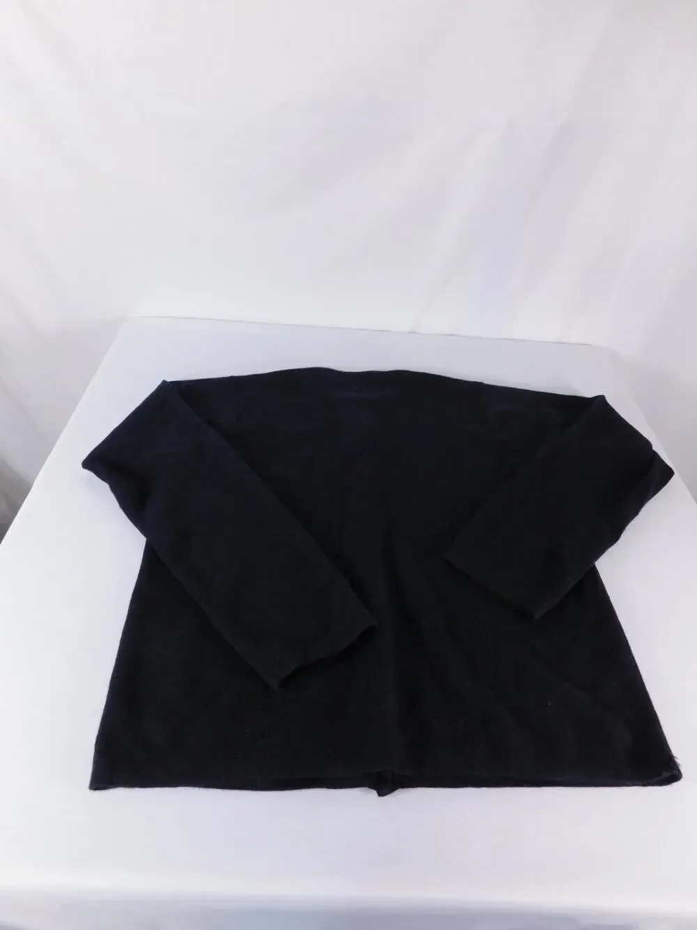 L.L. Bean Cardigan Sweater Womens L Black Merino Wool Button Front Traveler Knit
